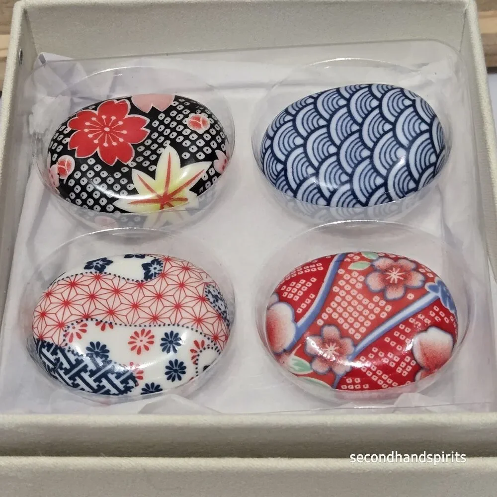 Japanese Chopsticks Rest Set of 4 Hand Painted Floral Ceramic Spoon Stand